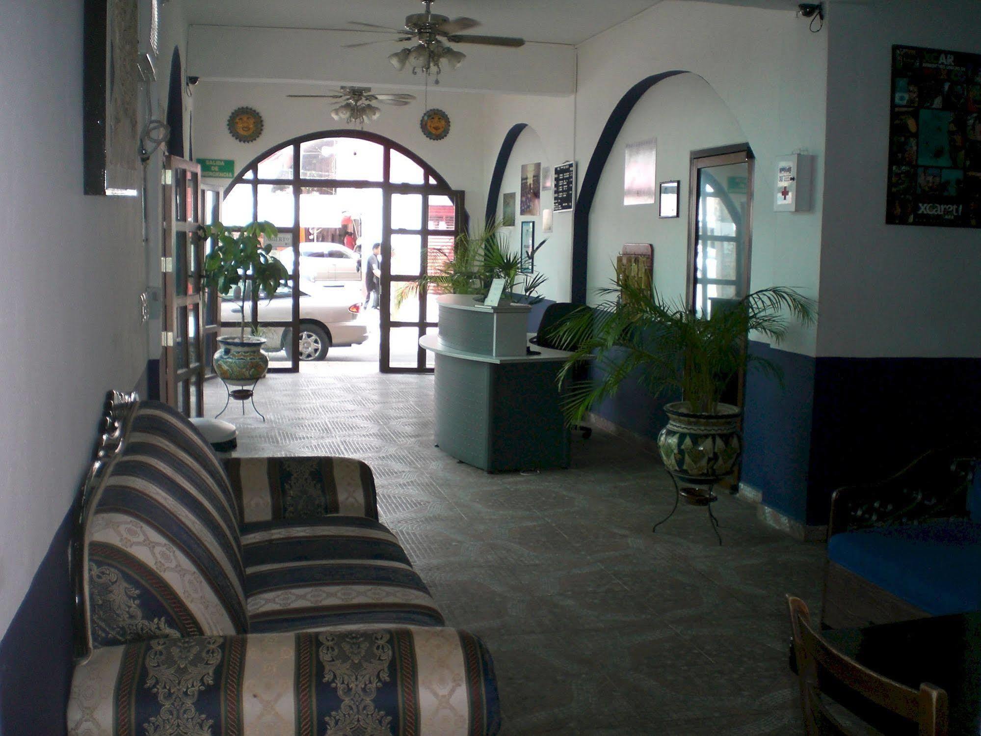 Hotel Colonial San Carlos Cancún Kültér fotó